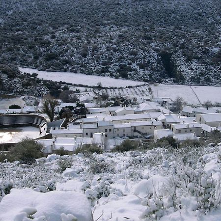 Tugasa Hotel Y Casas Rurales La Posada Villaluenga Del Rosario Eksteriør bilde
