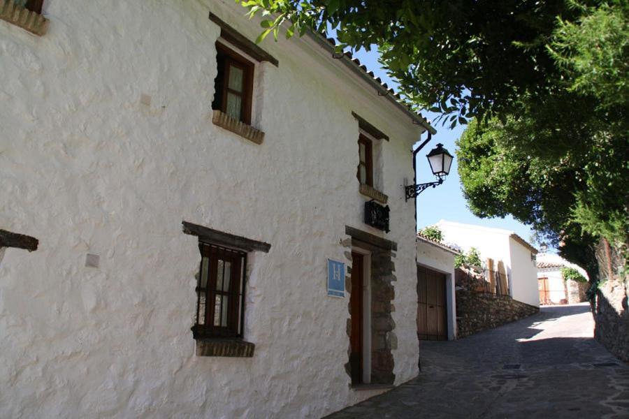 Tugasa Hotel Y Casas Rurales La Posada Villaluenga Del Rosario Eksteriør bilde
